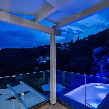 Likely And Spacious 4 Bedroom Pool 别墅 *